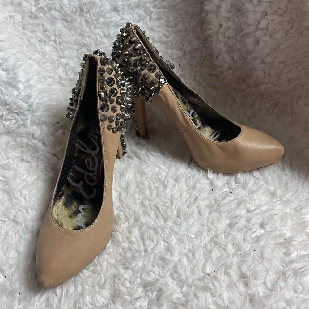 Sam Edelman leather tan spikes hidden platform slip on heels size 8M